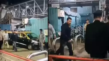 salman khanat mumbai railway station